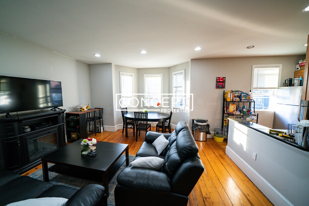 Foto principal - 820 Parker St