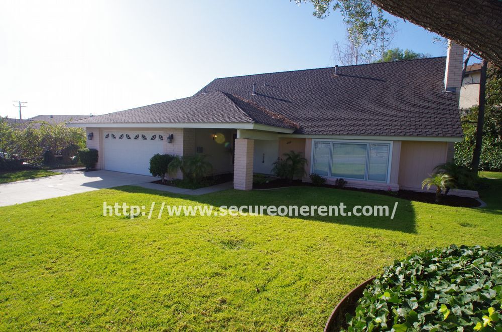 Primary Photo - Beautiful Thousand Oaks Pool Home