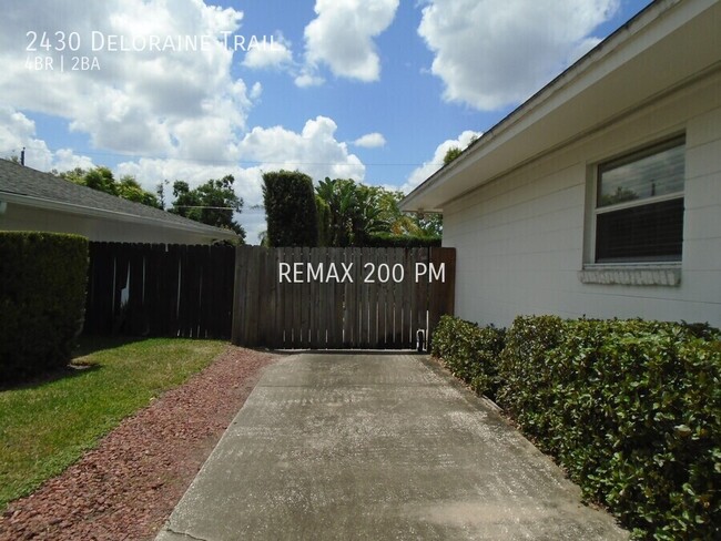 Building Photo - 2430 Deloraine Trail