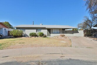 Building Photo - 1026 S Grand