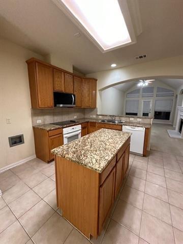 Foto del edificio - 2828 Gooseberry Dr