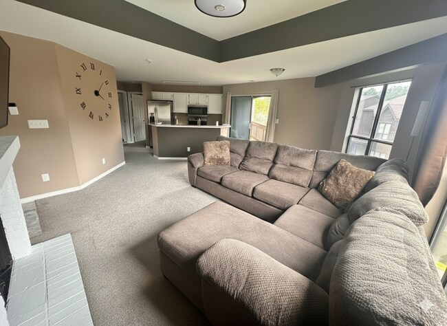 Foto del edificio - 8111 Cedar Glen Dr