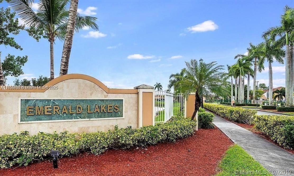 Foto principal - 833 SW 148th Pl