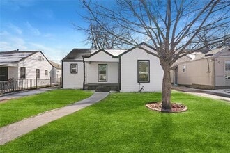 Building Photo - 734 Genoa Ave