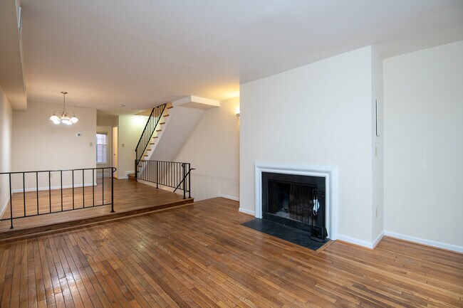 Foto del edificio - 1813 Biltmore St NW