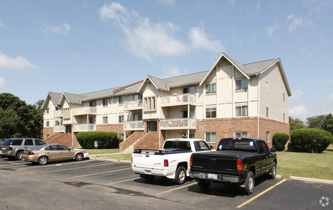 Foto del edificio - Woodbridge Manor Apartments