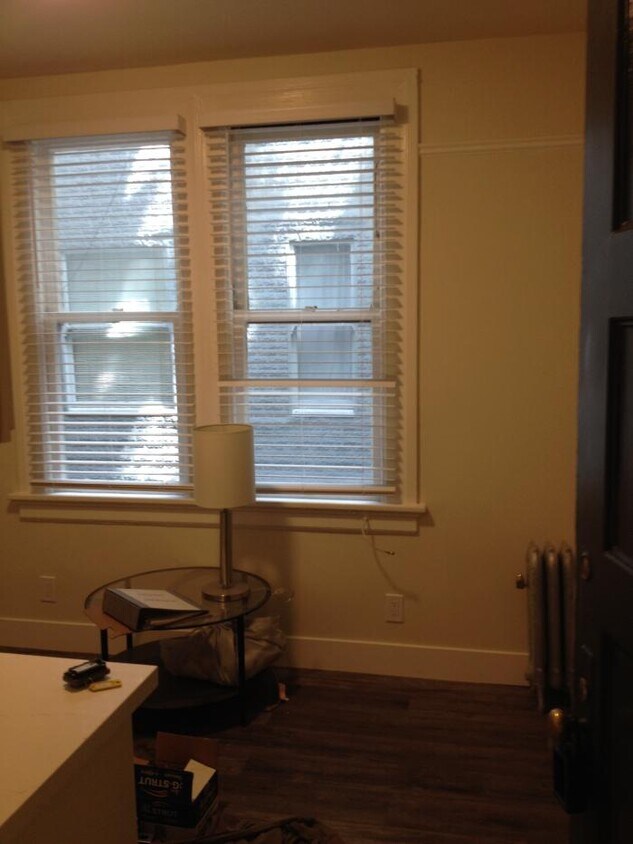 Building Photo - bedroom in San Francisco CA 94108