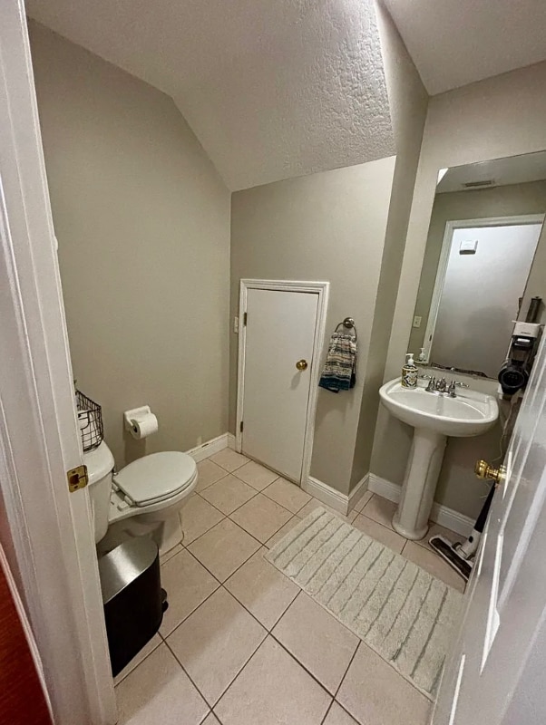 Building Photo - 3866 Island Way
