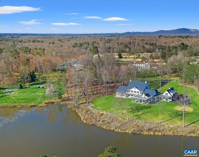 Foto del edificio - 4018 Fairway Dr