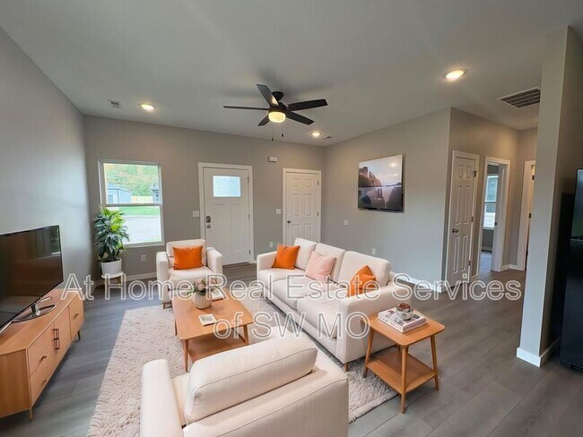 Foto del edificio - 4930 W Minota St