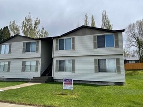 Building Photo - 260 Shoshone Ave