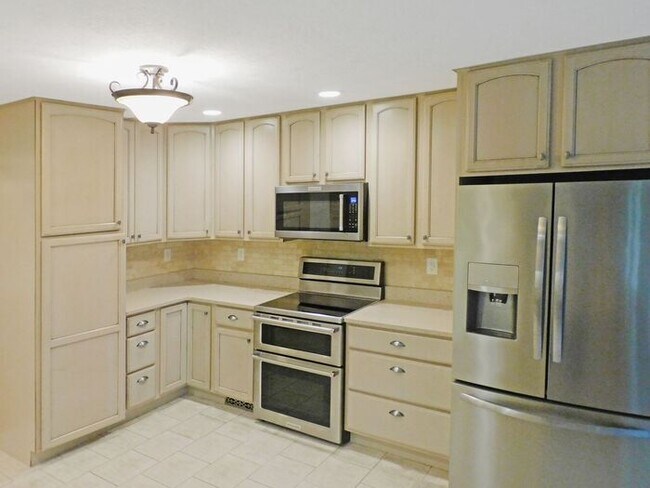 Foto del edificio - 19281 King James Place