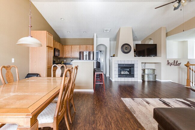 Foto del edificio - 22898 E Euclid Cir