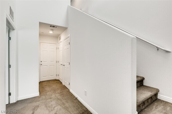 Foto del edificio - 4496 Pencester St