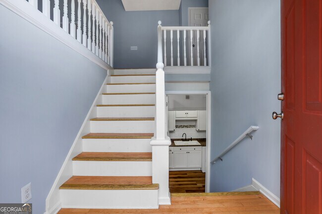 Building Photo - 5927 Rosie Ln SE