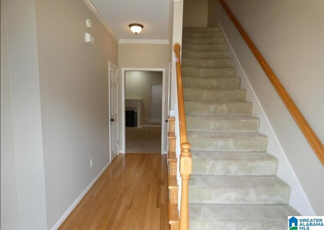 Building Photo - 606 Parkside Cir