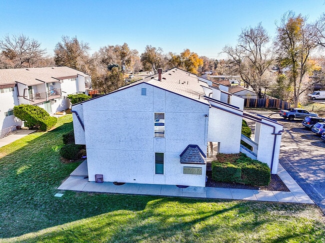 Elk Mountain-Drone Aerial-25 - Elk Mountain Apartments