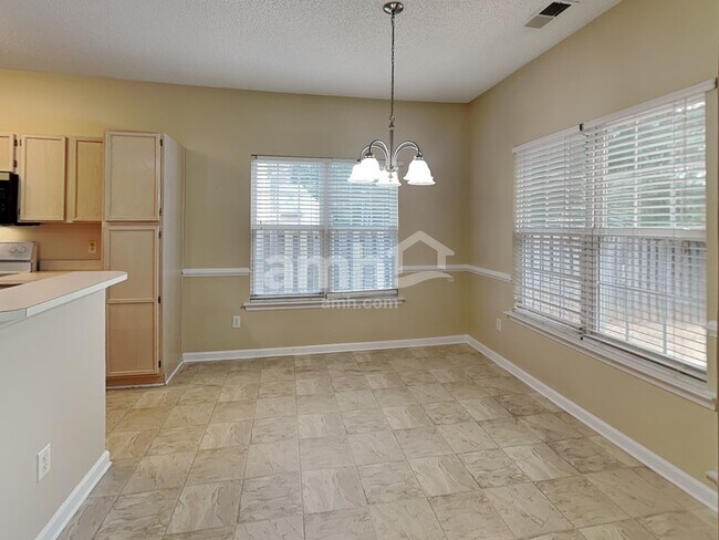 Foto del edificio - 14036 McGloughlin Way Ct