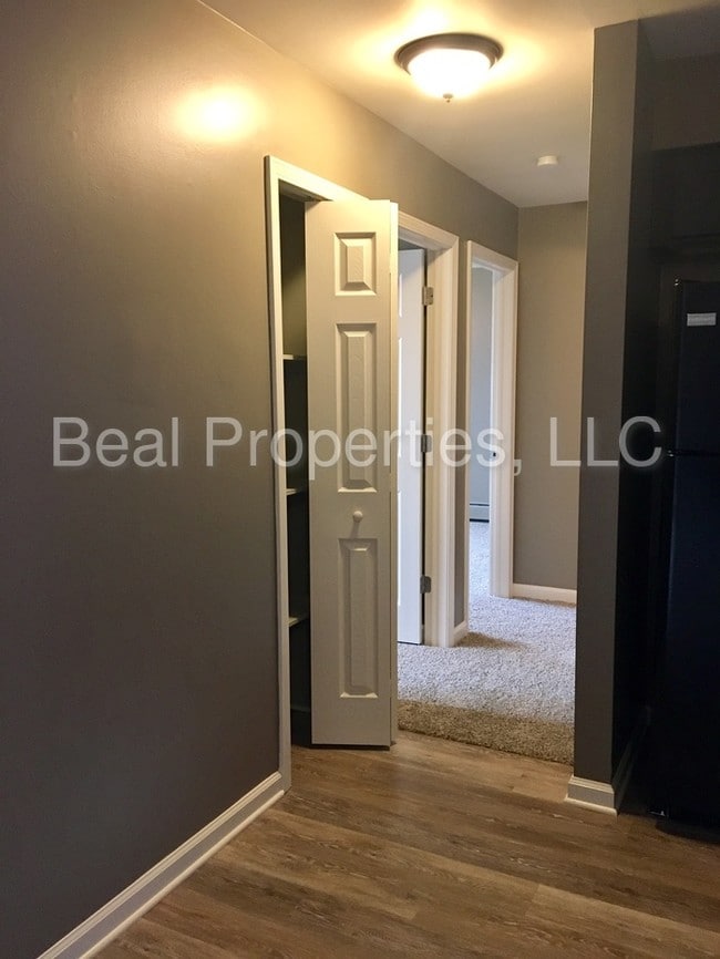 Building Photo - 612 John Anderson Ct