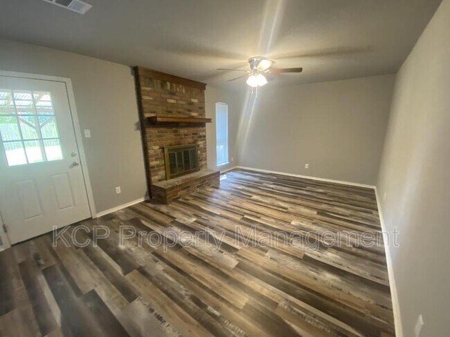 Building Photo - 8709 S 35th Terrace