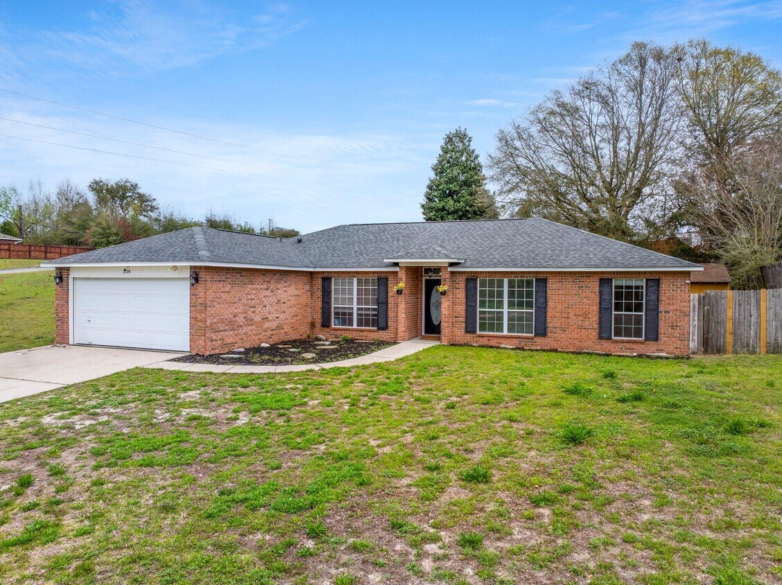Primary Photo - 220 Riverchase Blvd