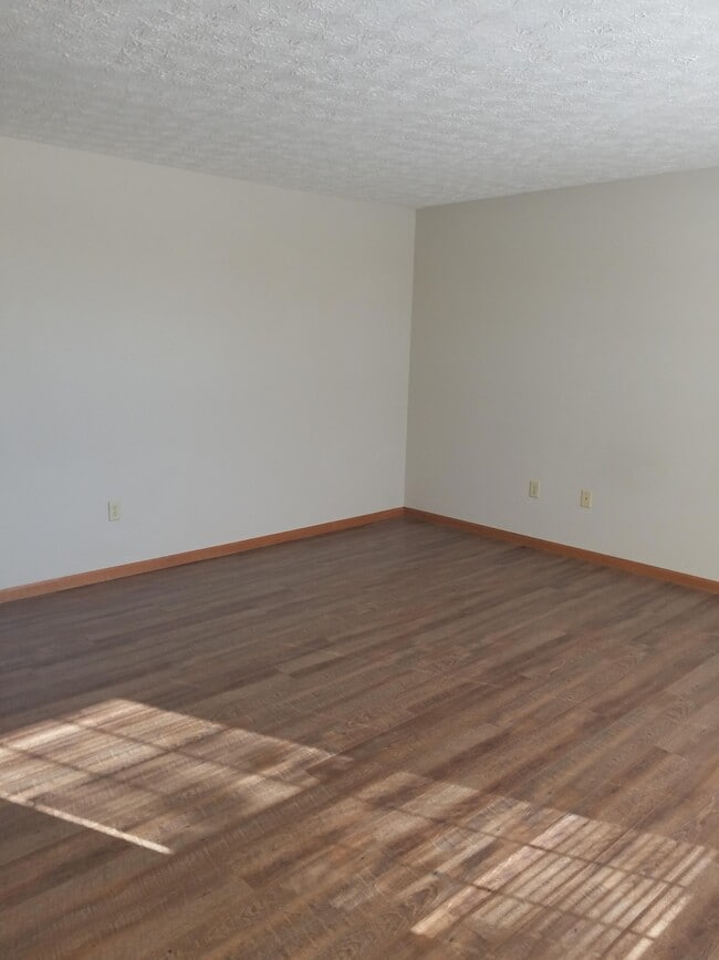 Building Photo - 7607 Stonebridge Golf Dr