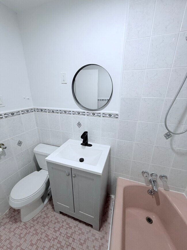 Foto del edificio - 75 Mount Prospect Ave