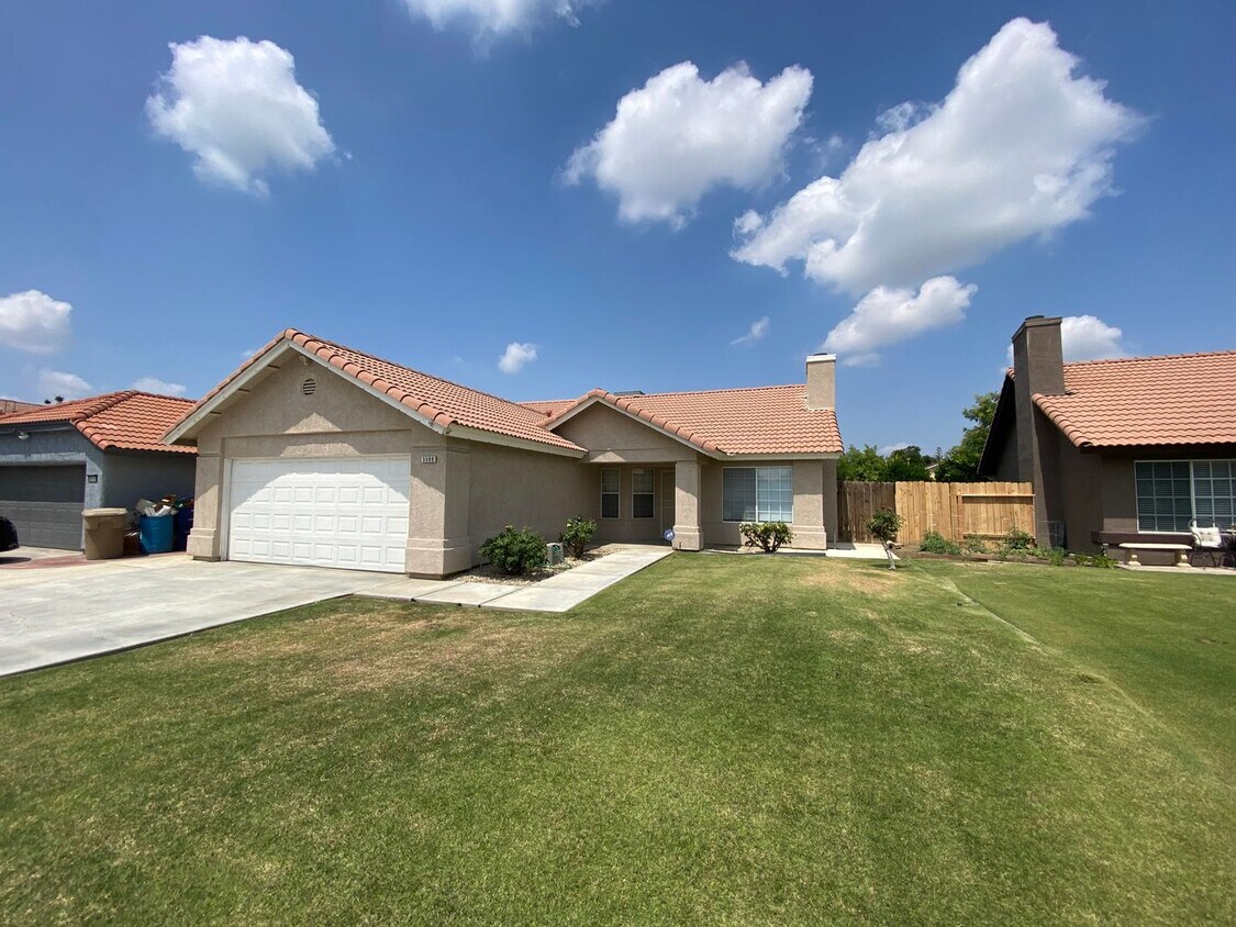 Primary Photo - Super cute 3 bedroom home!