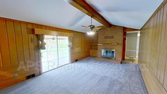Building Photo - 2611 Caudle St