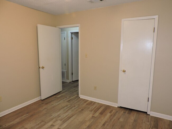 Foto del edificio - Convenient Northeast location!