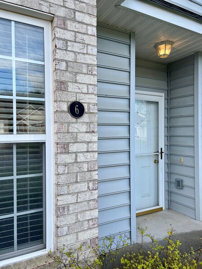 Foto del edificio - 2 Bedroom Townhouse in Campbell County