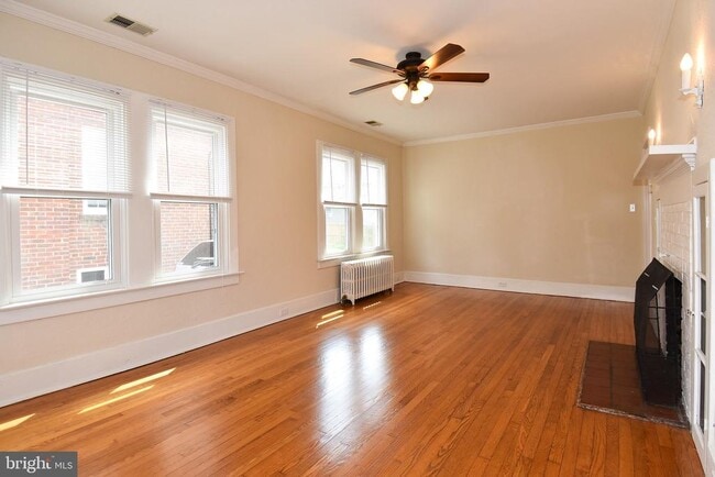 Foto del edificio - 930 N Danville St