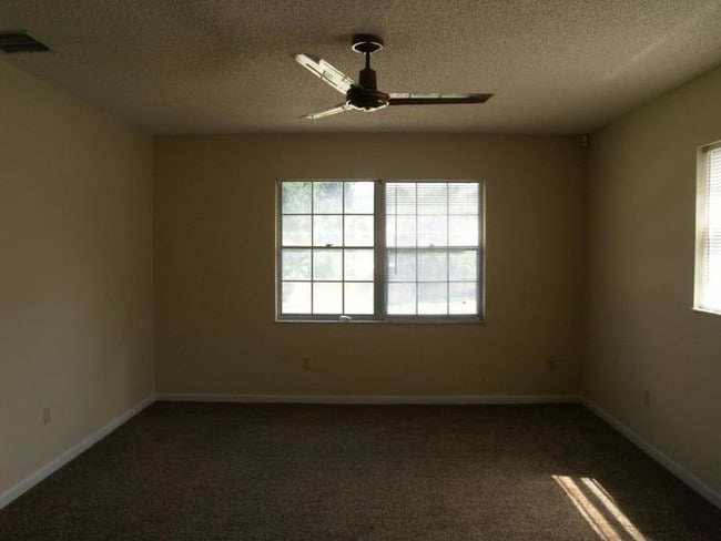 Building Photo - 533 Little Wekiva Rd