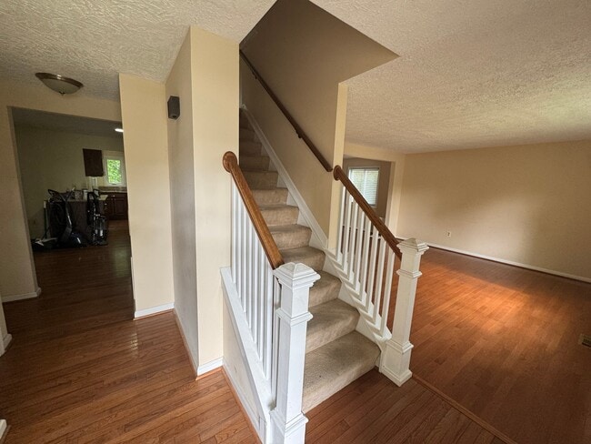 Photo - 7221 Bonniemill Ln House