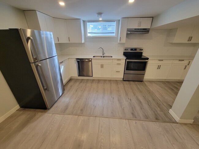 Photo du bâtiment - 8510-8152 152 St NW