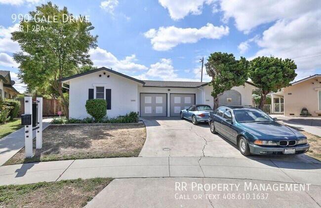 Building Photo - 990 Gale Dr