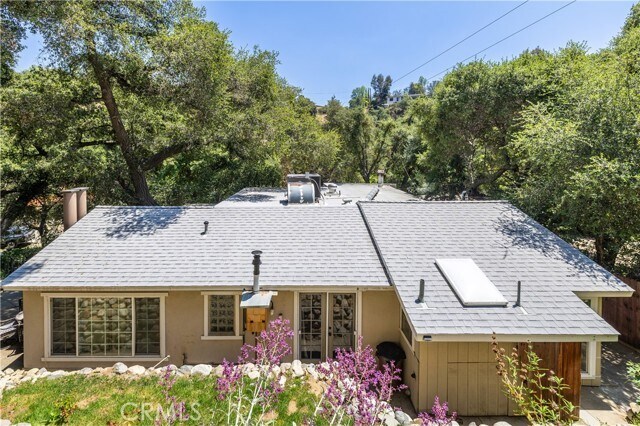 Foto del edificio - 4566 Lower Live Oak Canyon Rd
