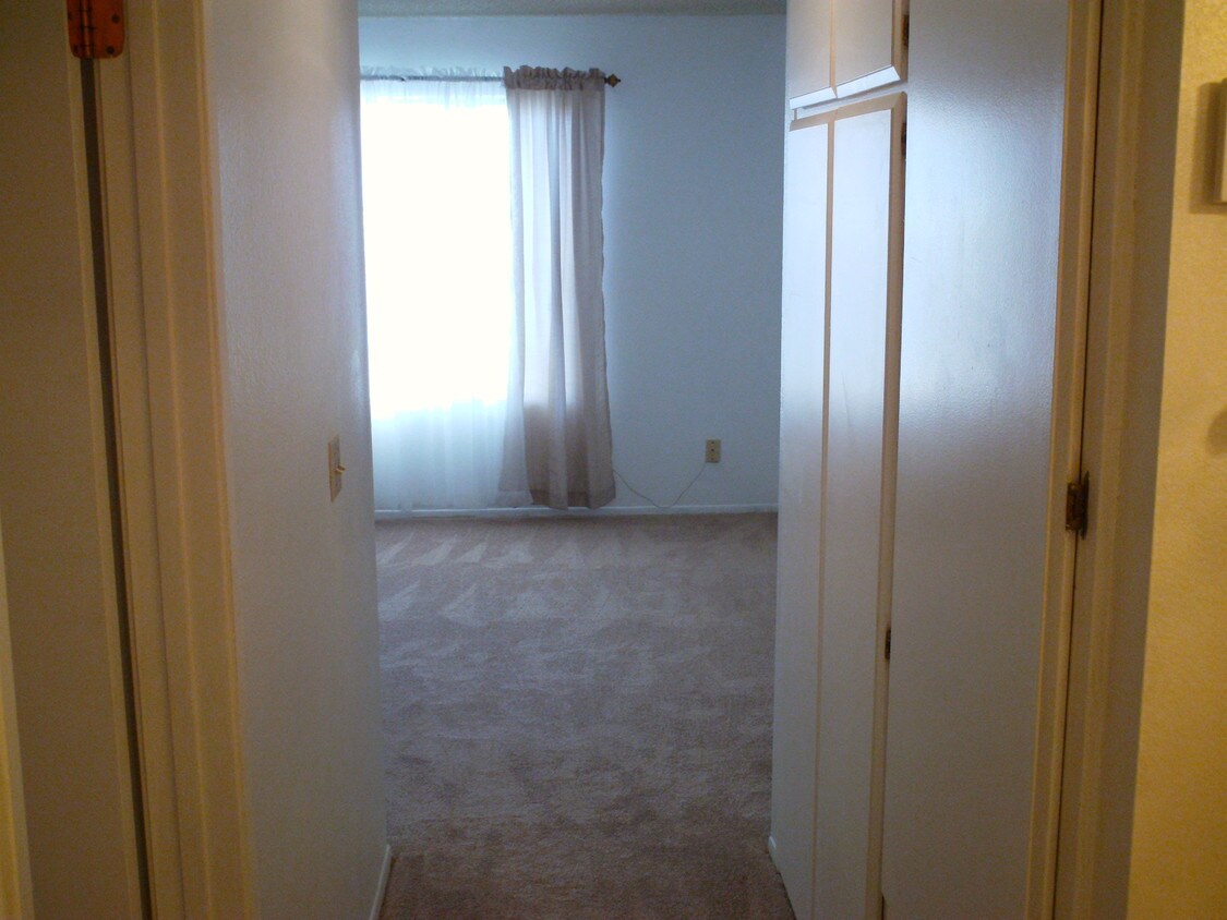 23641 Golden Springs Dr, Diamond Bar, CA 91765 Condo for Rent in