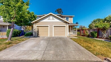 Building Photo - 4740-4744 Starbuck Ave