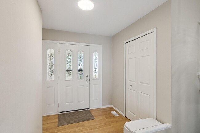 Foto del edificio - 7744 Wheaton Dr
