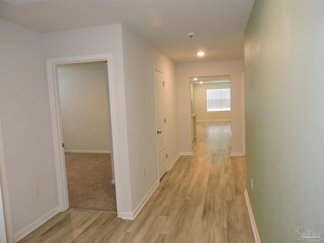Building Photo - 5903 Laurel Oak Dr