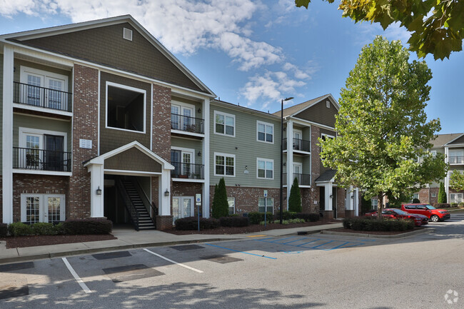 Building Photo - Palisades at the Park