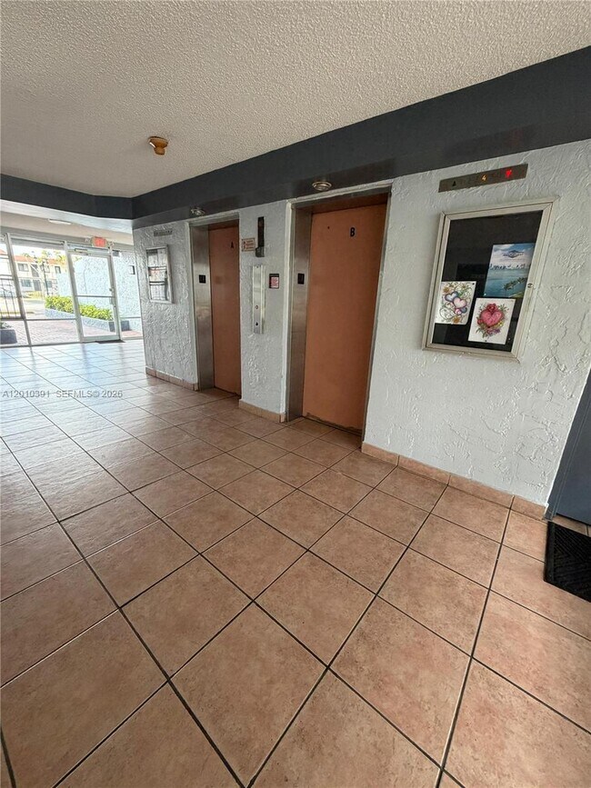 Foto del edificio - 750 NW 43rd Ave