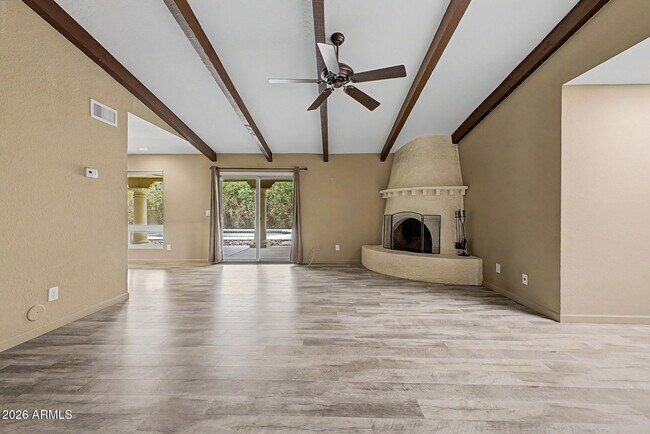Foto del edificio - 8430 N 80th Pl
