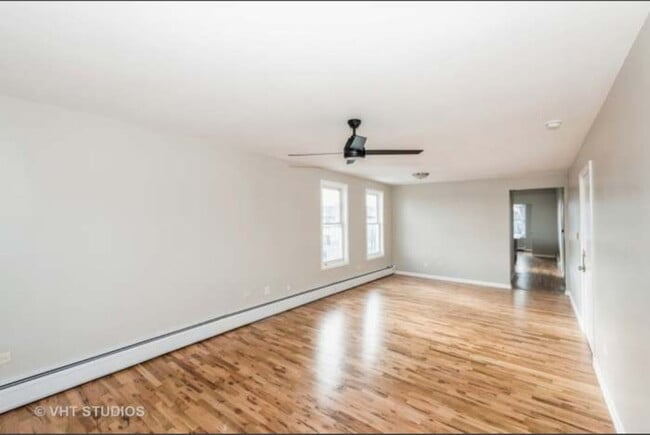 Foto del edificio - 1133 Beloit Ave