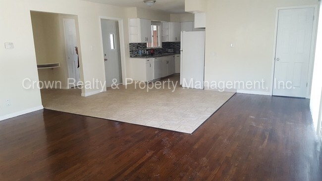 Foto del edificio - 5101 Townsend Pl