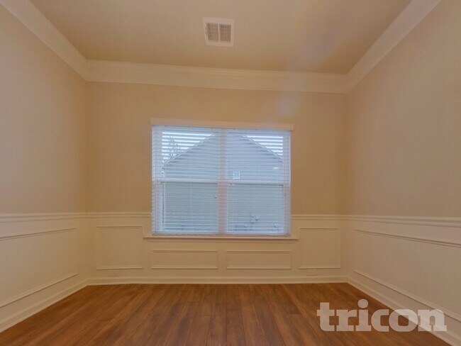 Foto del edificio - 55 Thorndale Ct