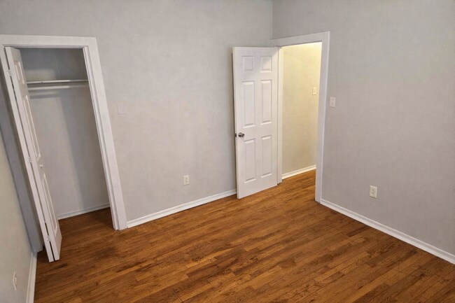 Foto del edificio - 6710 S Merrill Ave