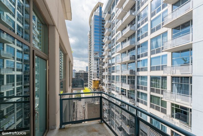 Foto del edificio - 125 E 13th St