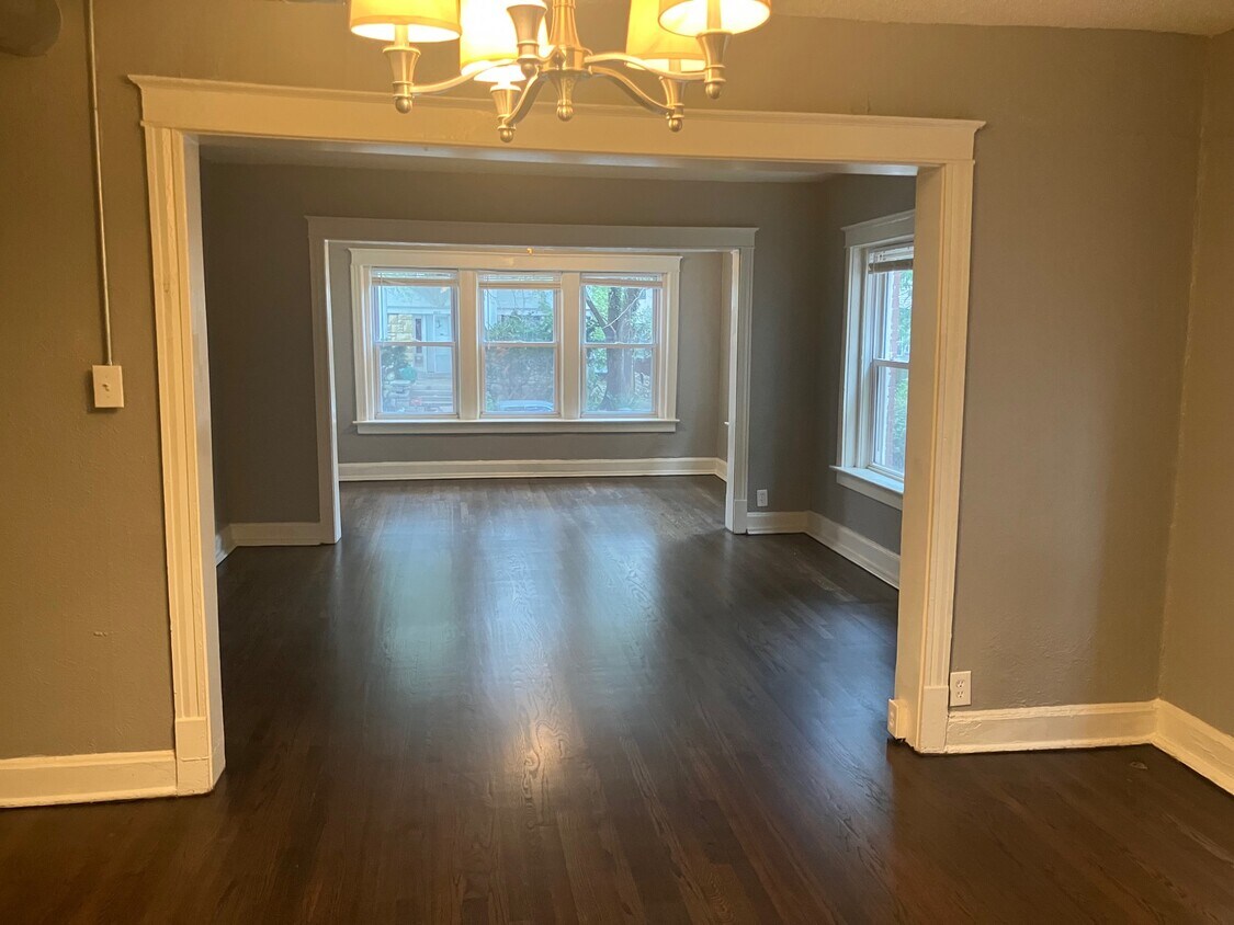 Foto principal - 4025 Harrison Street